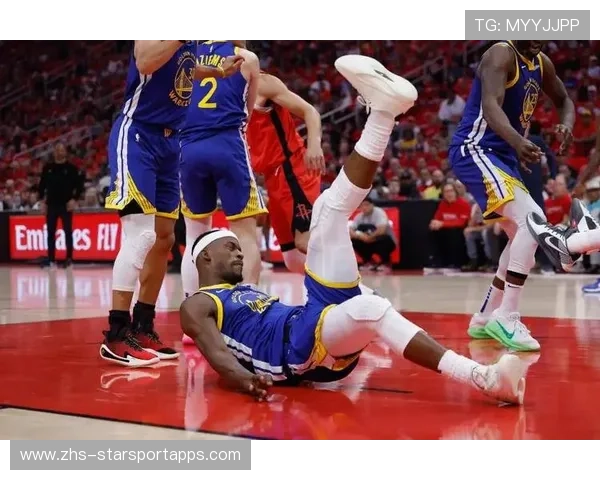 巴特勒抢断快下上篮，迈阿密一口气点燃